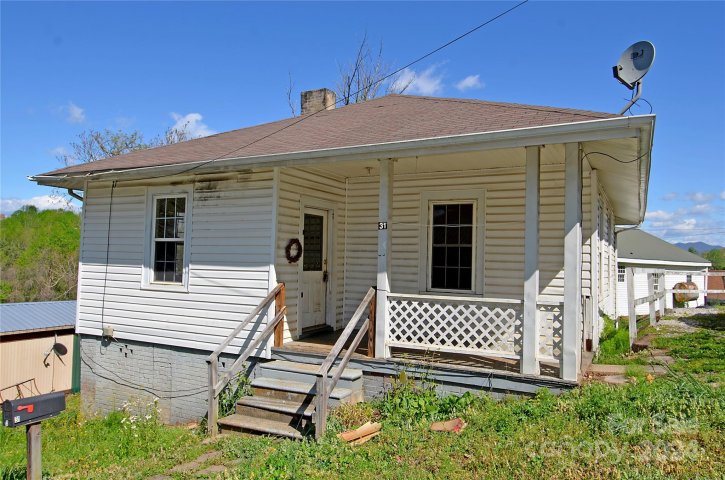 31 Ridge Street sold home in Marion Manufacturing Company, Marion, NC