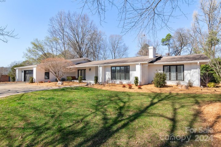 1713 Country Garden Drive sold home in Country Club Gardens, Shelby, NC