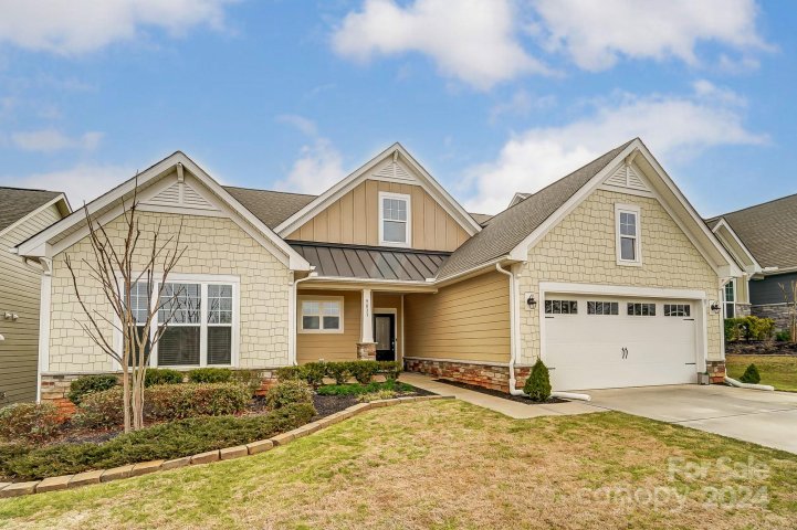 9033 Blue Dasher Drive sold home in Summerhouse at Paddlers Cove, Lake Wylie, SC
