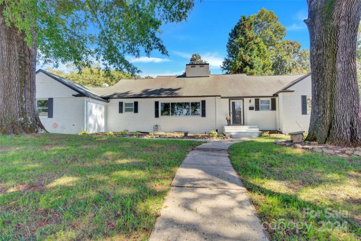 527 Mountainview Street sold home in Kentwood Park, Lenoir, NC