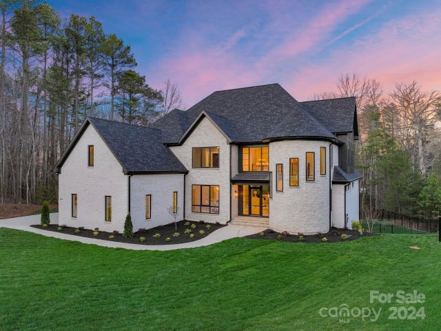 4018 Spindrift Cove Drive sold home in Norman Pointe, Denver, NC