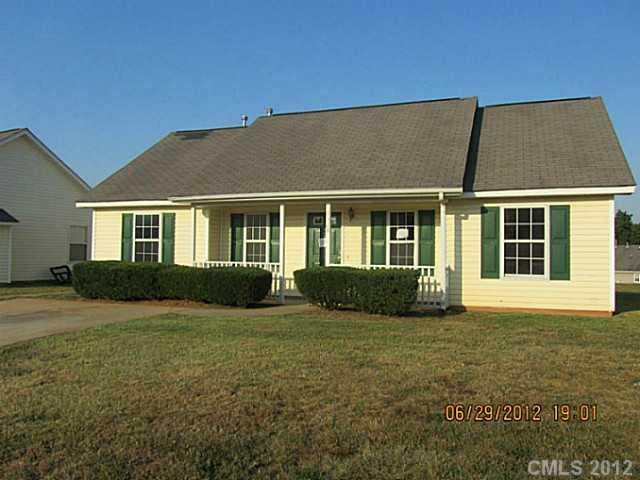 2328 Button Bush Court sold home in Slater Ridge, Charlotte, NC