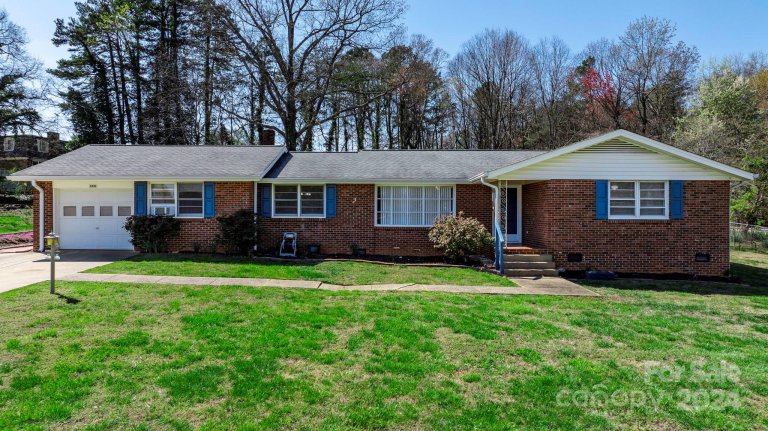 2431 17th Street sold home in Pinebrook Park, Hickory, NC