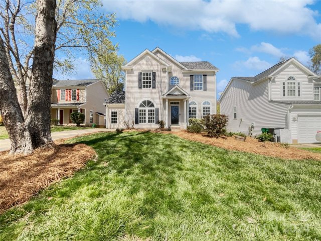 8913 Treyburn Drive sold home in Treyburn, Charlotte, NC