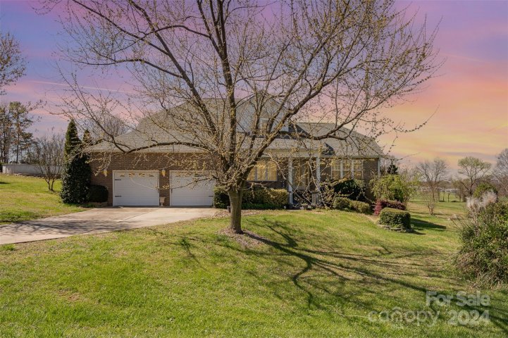 6617 Edwards Farm Lane sold home in Waverly Place, Monroe, NC