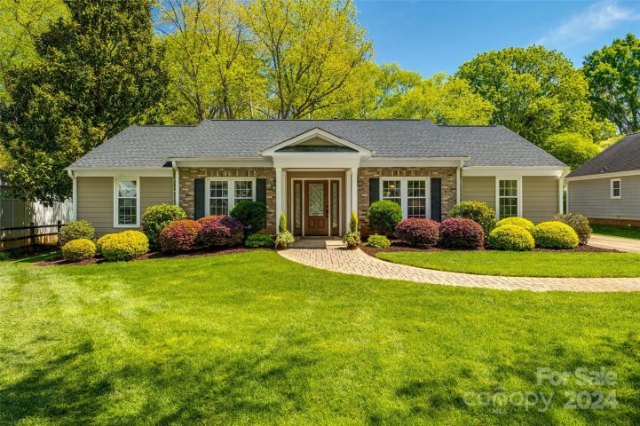 8001 Crockett Lane sold home in Settlers Landing, Charlotte, NC