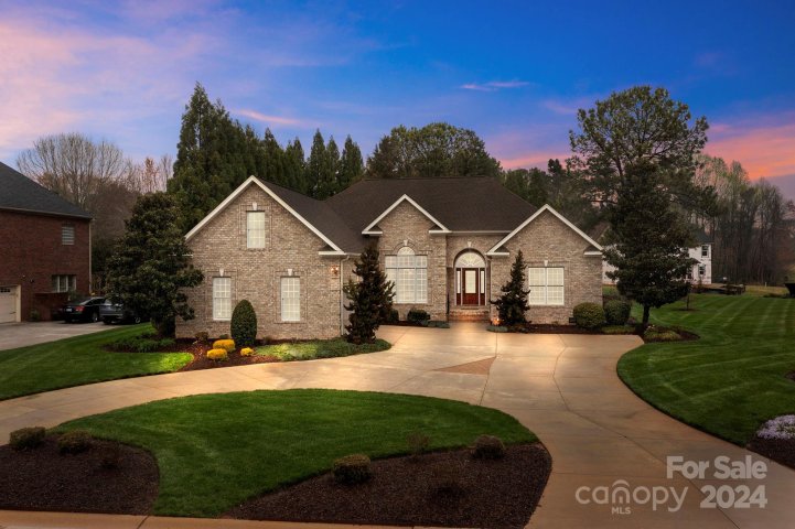510 Muirfield Way sold home in Crescent Vistas, Salisbury, NC
