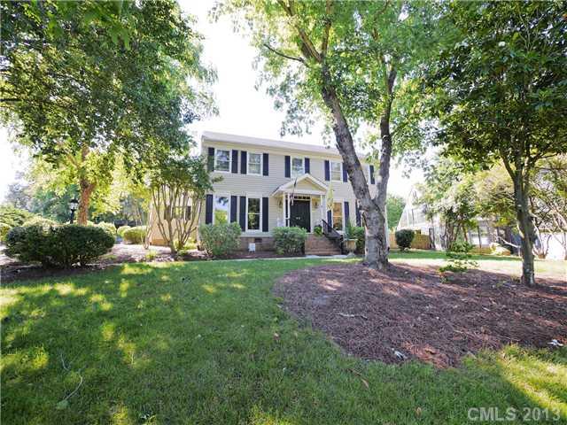 5139 Summer Gate Drive sold home in Five Knolls Estates, Charlotte, NC