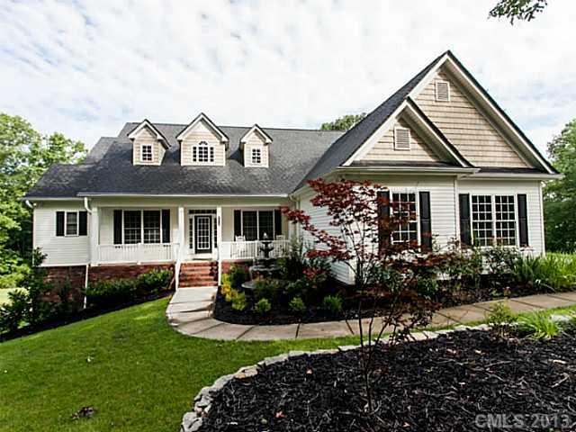 5415 Club View Drive sold home in Phoenix Hills, Concord, NC