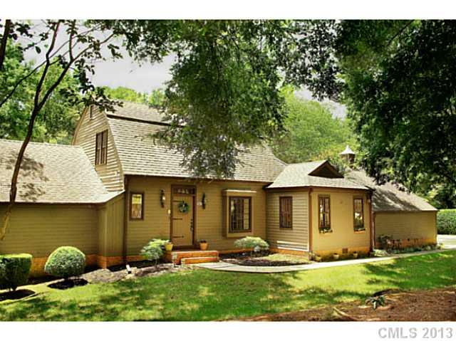 5361 Five Knolls Drive sold home in Five Knolls Estates, Charlotte, NC
