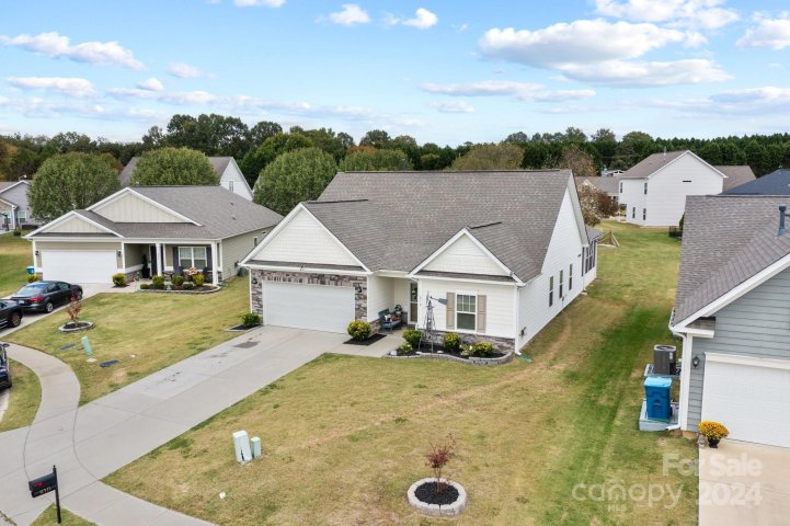 810 Foxmeade Court sold home in Reserve at the Country Club, Salisbury, NC