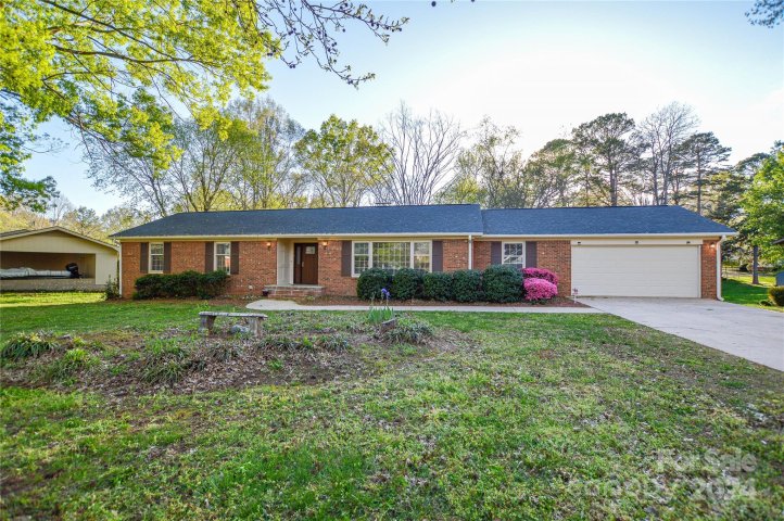 417 Wake Drive sold home in Eagle Heights, Salisbury, NC