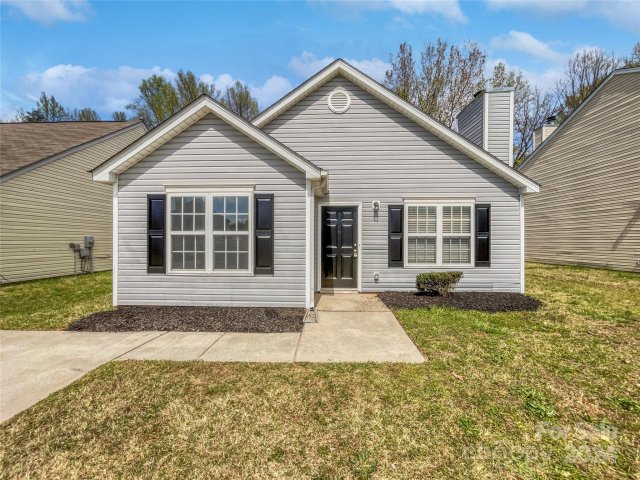 1409 Griers Grove Road sold home in Griers Grove, Charlotte, NC