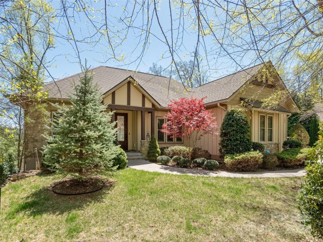 127 Falkirk Way sold home in Cobblestone Village, Zirconia, NC