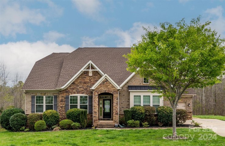 6411 Willow Farm Drive sold home in Willow Farms, Denver, NC