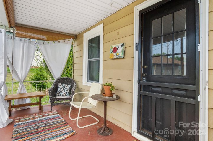 86 Ridge Street sold home in Marion Manufacturing Company, Marion, NC