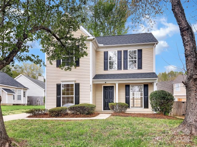 8909 Treyburn Drive sold home in Treyburn, Charlotte, NC