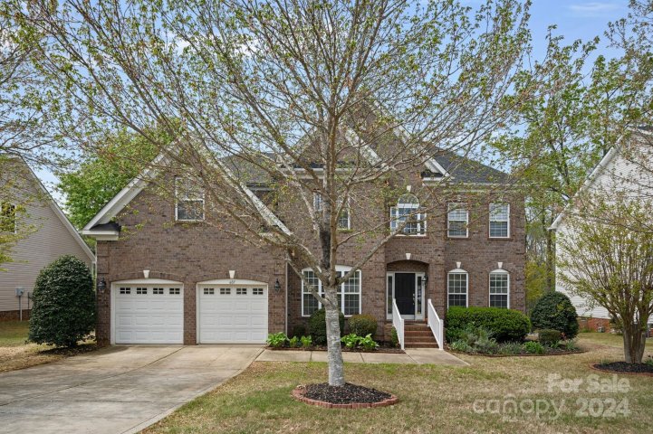 607 Evening Mist Drive sold home in Pleasant Glen, Fort Mill, SC