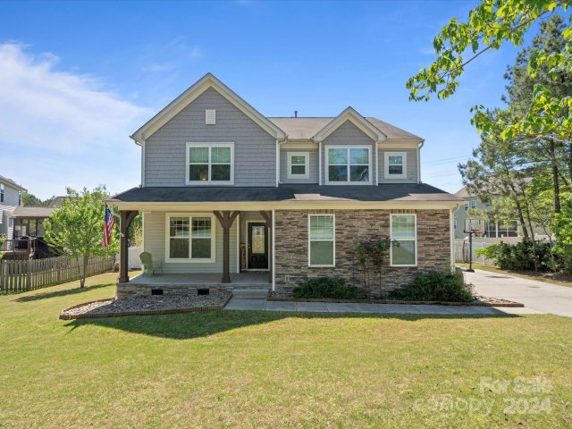 4810 Summerside Drive sold home in Somerset At Autumn Cove, Clover, SC