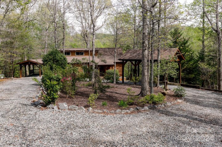 266 Shuttle Mill Crossing sold home in Laurel Lakes, Lake Lure, NC