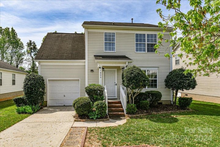 11605 Stewarts Crossing Drive sold home in Stewarts Crossing, Charlotte, NC