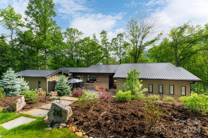210 High Hickory Trail sold home in High Hickory, Swannanoa, NC