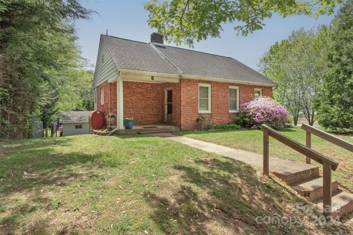 1 Enka Orchard Street 22 sold home in Enka Park, Candler, NC