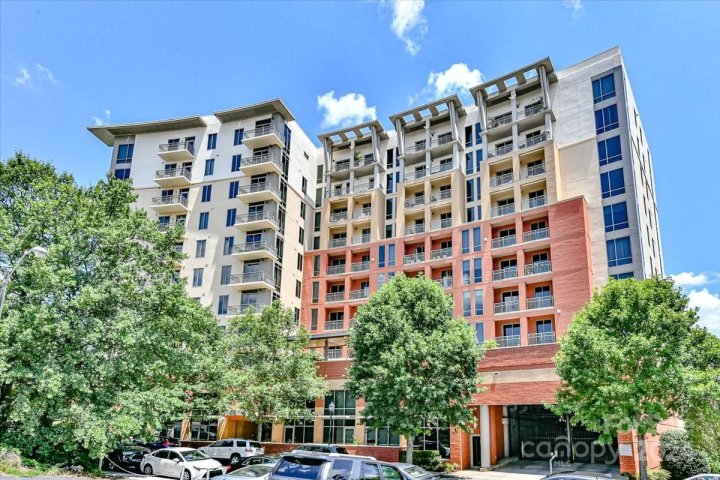 701 Royal Court sold home in Royal Court, Charlotte, NC