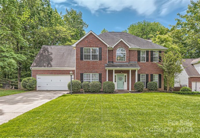 1414 Moonstone Drive sold home in Thornblade, Matthews, NC