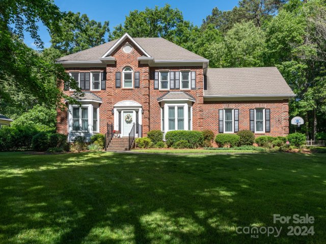 4542 Homestead Place sold home in Lake Providence, Weddington, NC