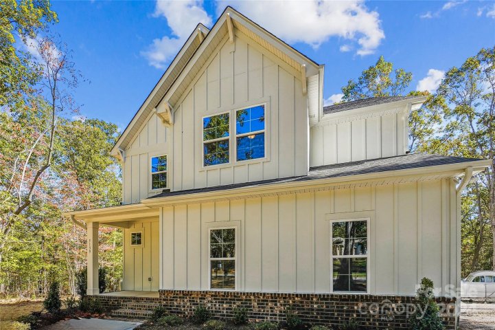 5139 Kings Pinnacle Drive sold home in Kings Pinnacle, Kings Mountain, NC