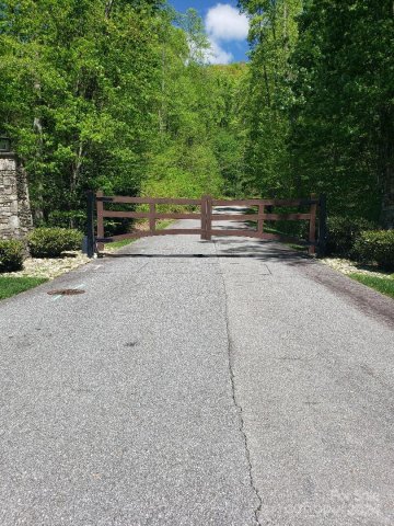 40 Mountain Watch Drive sold home in Mountain Watch, Waynesville, NC
