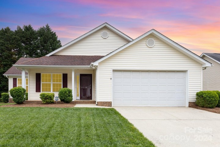 6112 Country Walk Drive sold home in Country Walk, Charlotte, NC