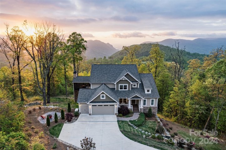 984 Grand Oaks Drive 71 sold home in Grand Oaks, Hendersonville, NC
