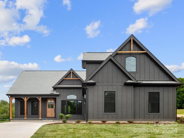 212 Thistle Ridge Court sold home in Hidden Meadows Of Cane Creek, Fletcher, NC