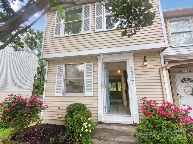 7317 Pebblestone Drive Apt A sold home in Waterford Townhomes, Charlotte, NC