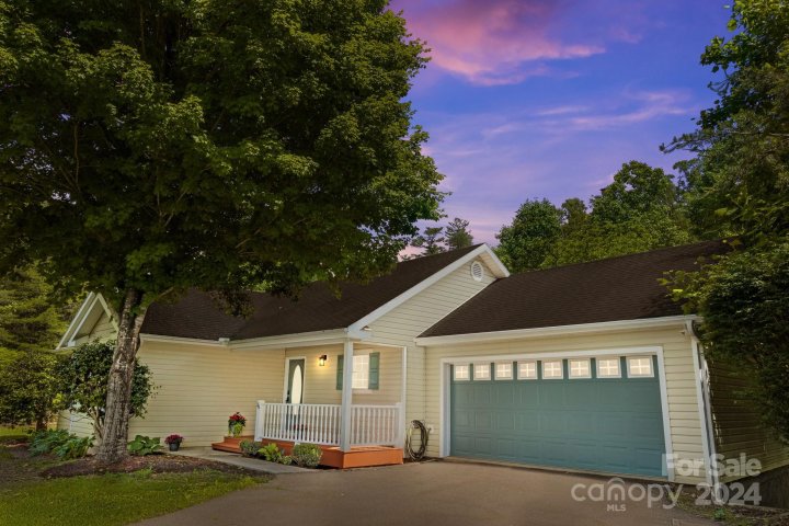 36 Double Brook Drive sold home in Twin Brook Hills, Weaverville, NC