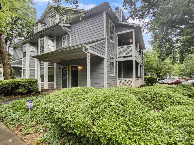6003 Treetop Court sold home in Forest Ridge, Charlotte, NC
