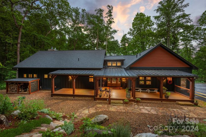 299 Independence Boulevard sold home in Riceville Forest, Asheville, NC
