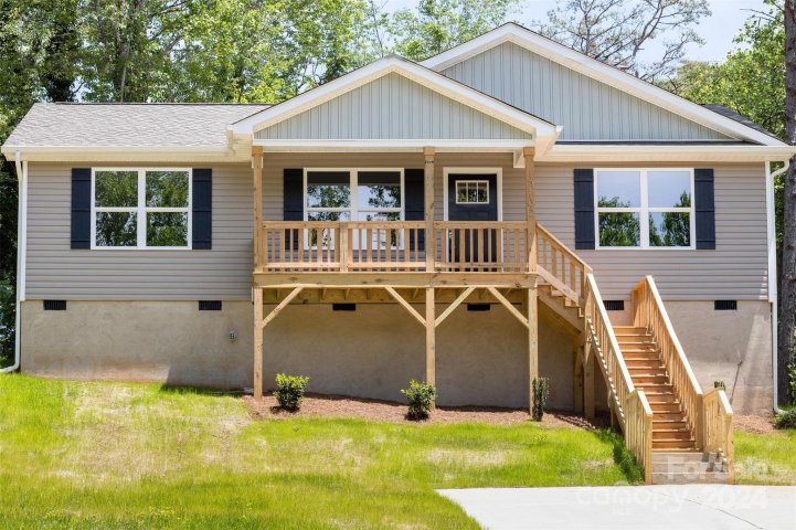 5102 W Piedmont Circle sold home in Springhaven, Conover, NC