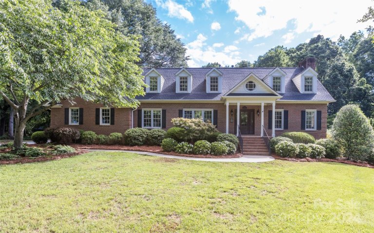 4400 Old Forge Drive sold home in Heritage Woods, Gastonia, NC