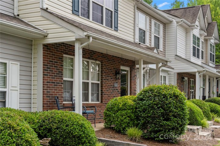 6043 Leek Court sold home in Windsor Trace, Indian Land, SC