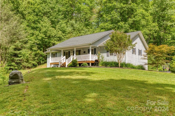 158 Cosgrove Court sold home in River Ridge, Flat Rock, NC