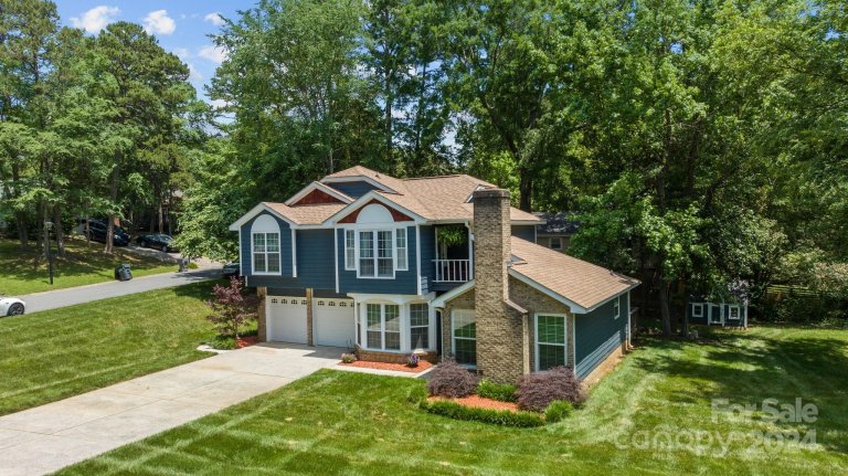 4516 Bathurst Drive sold home in Deerhurst, Charlotte, NC