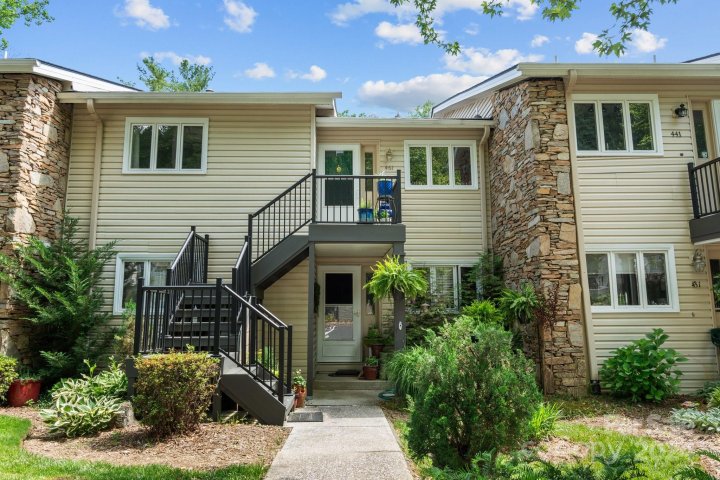461 Britton Creek Drive sold home in Britton Creek, Hendersonville, NC