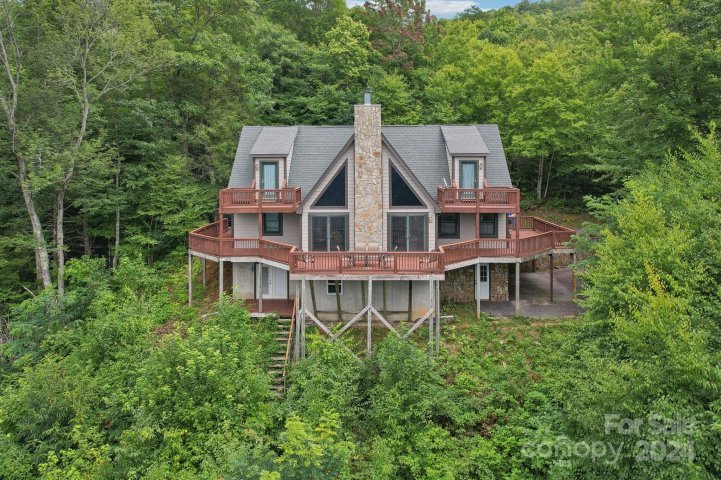 101 Falcon Crest Loop sold home in Upper Woodlands, Maggie Valley, NC