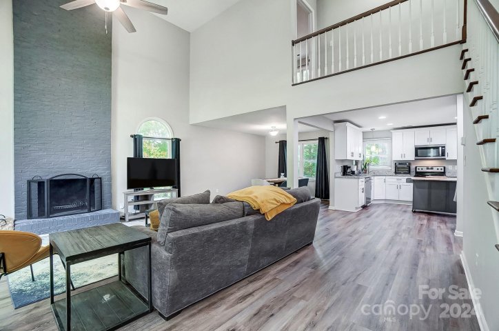 2142 Highland View Lane sold home in Stoney Pointe, Charlotte, NC