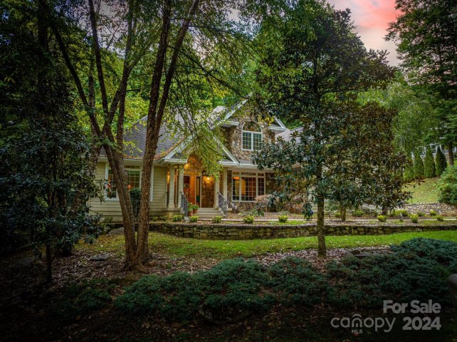 165 Sanctuary Drive sold home in Sanctuary Cove, Waynesville, NC