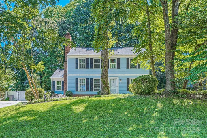 8215 Arrowsmith Lane sold home in Settlers Landing, Charlotte, NC