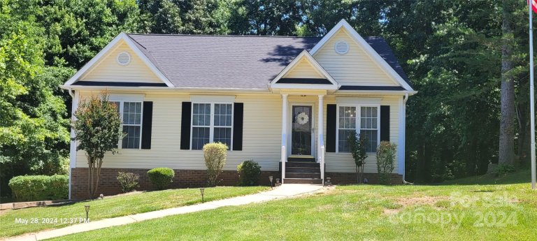 5090 Sagittarius Circle sold home in Stonecroft, Denver, NC
